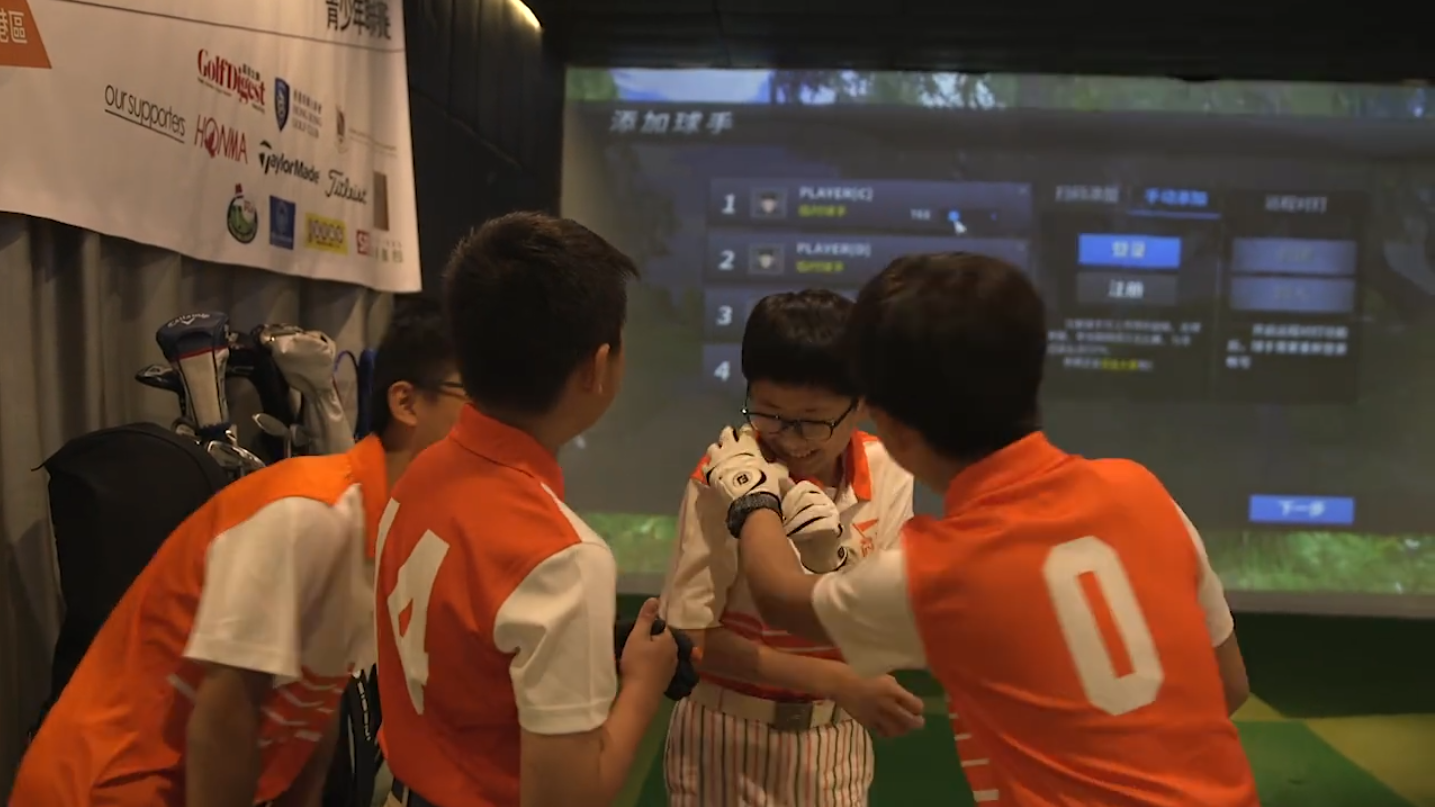 玩鬧嬉戲，親密無間.png